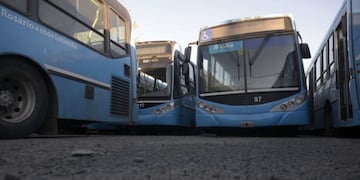 La plata de Nación sigue sin aparecer y no habrá colectivos el fin de semana