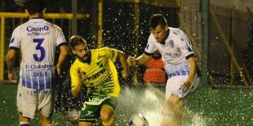 Godoy Cruz igualu00f3 en cero, en Florencia Varela, ante el Halcu00f3n.