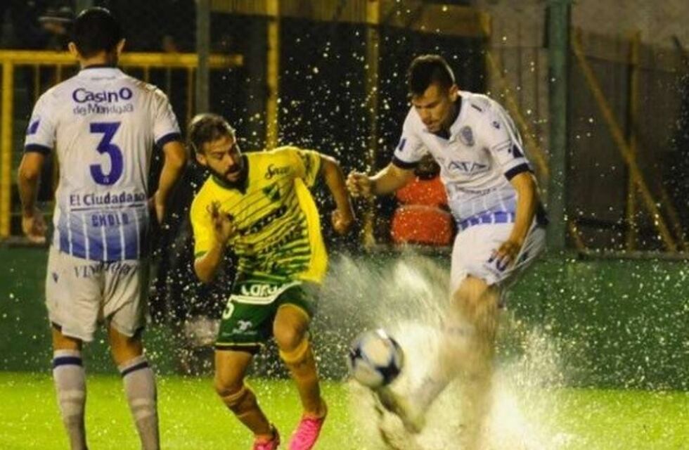 El "Tomba" peleó contra sí mismo, la lluvia y el "Halcón"