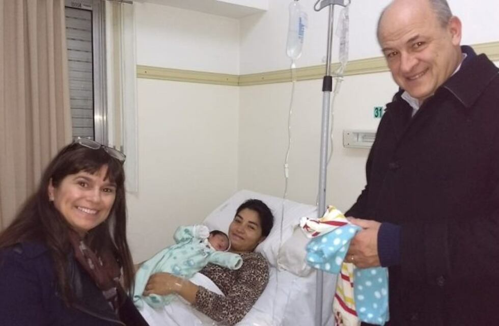 Visita inesperada los domingos en neonatología del Hospital Municipal