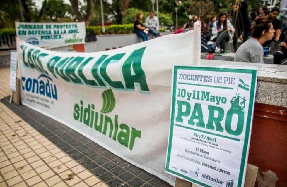 SIDIUNLaR comienza paro por 48 horas