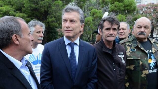 macri con ex combatientes