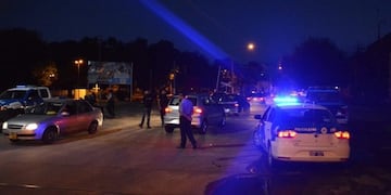 Persecución policial en Uruguay al 200 en Venado Tuerto la madrugada del 25 de junio de 2016\u002E (Facebook)