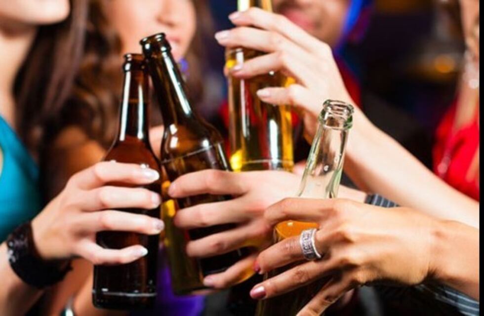 Los castigos por venderle alcohol a menores de edad serán más severos