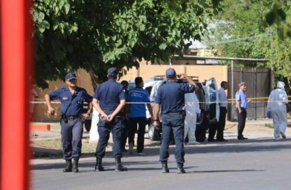 Hallan muerto a un anciano en su casa e investigan si se trató de un crimen