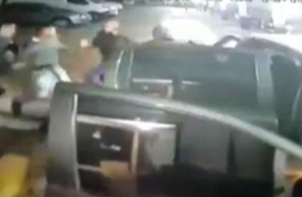 Violento golpe comando a un estacionamiento en el barrio porteño de San Cristóbal