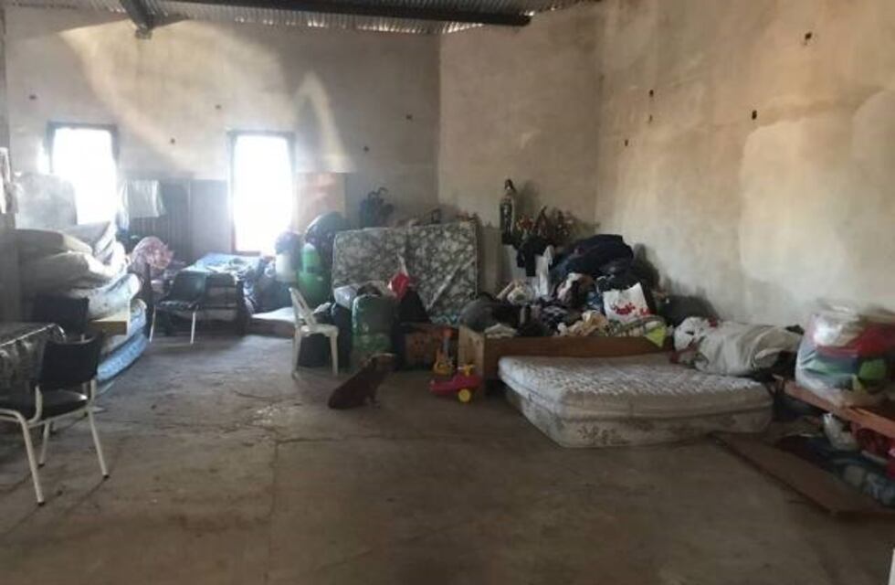 "No es lugar ideal para un niño ni una familia", dice el cura de la capilla de Juárez Celman