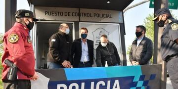 Berni junto a Santilli y el intendente de Tres de Febrero, Diego Valenzuela\u002E