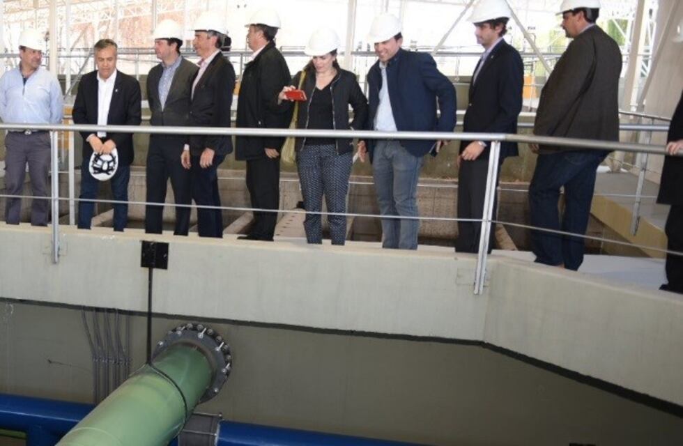 Cornejo: "Estamos agregando mayor eficiencia a la administración del agua"