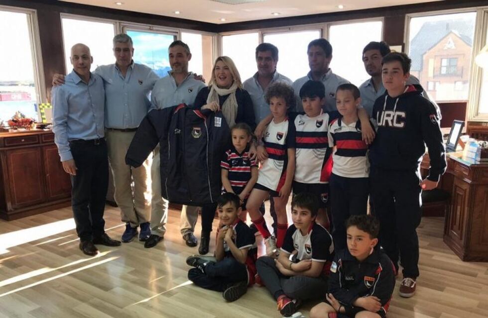 Gobierno trabaja junto al URC en el Seven de Rugby y Hockey
