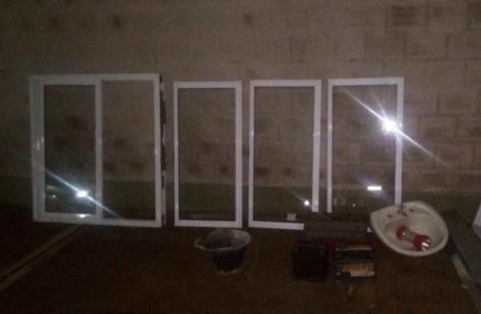 Puerto Esperanza: ladrones robaron las ventanas de una casa