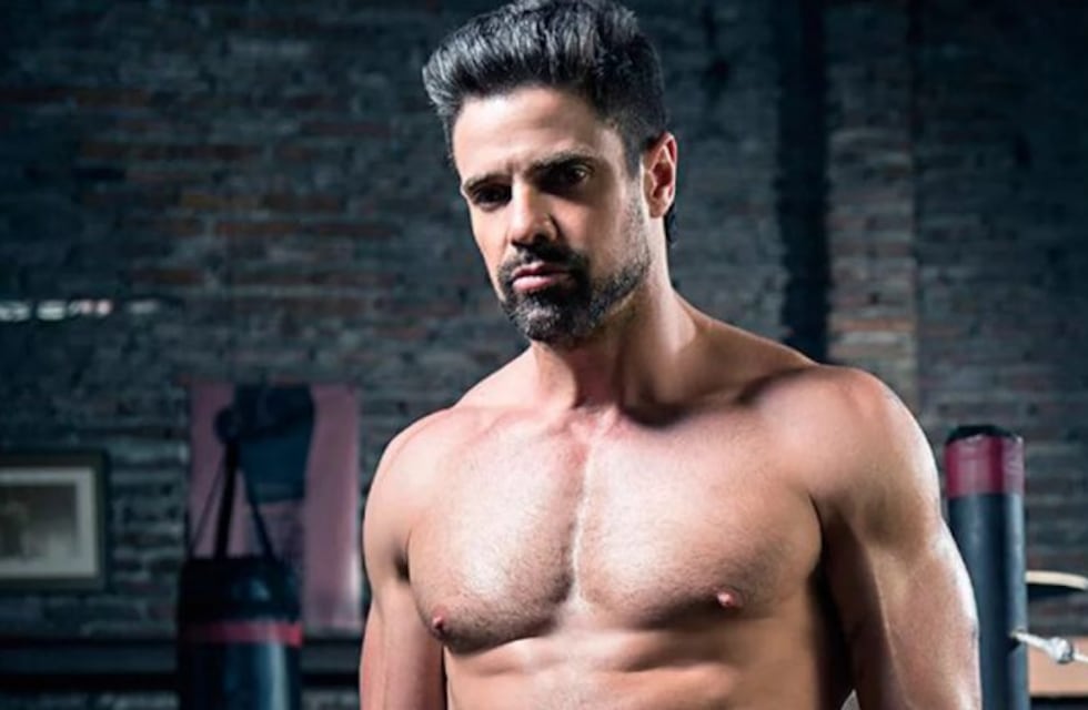 Las fotos de Luciano Castro desnudo que desataron una catarata de memes en Twitter