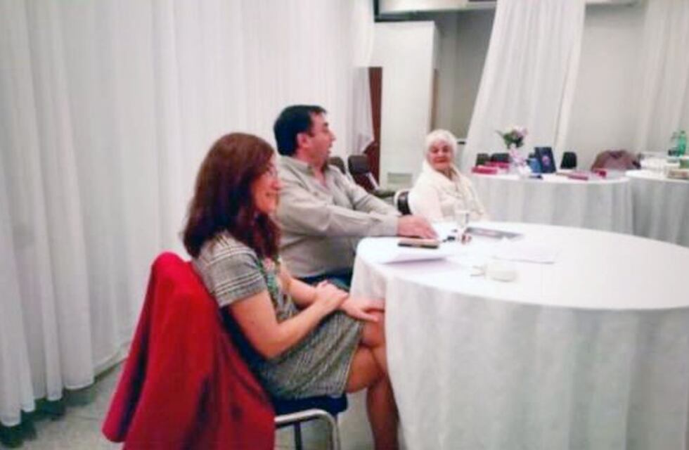 Ediciones Eluney presentó dos nuevos libros de escritores locales