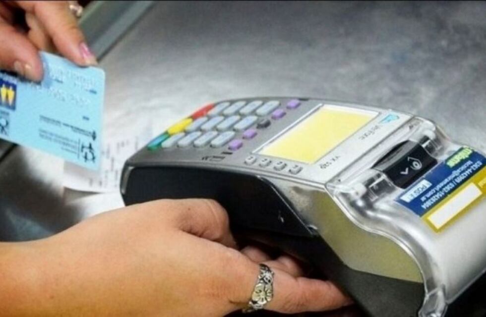 Capitani confirmó que la tarjeta Alimentar de repartirá desde enero a más de cien mil santafesinos