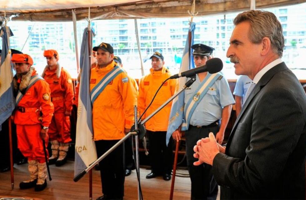 Argentina completó el abastecimiento de sus bases en la Antártida