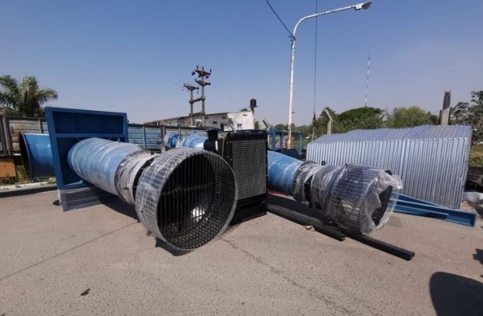 Clorinda: instalan dos nuevas bombas en el zanjón céntrico de la ciudad