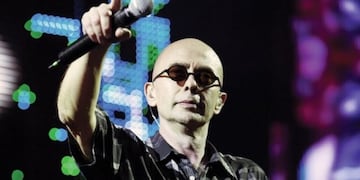 Carlos "El Indio" Solari fue vacunado contra el coronavirus