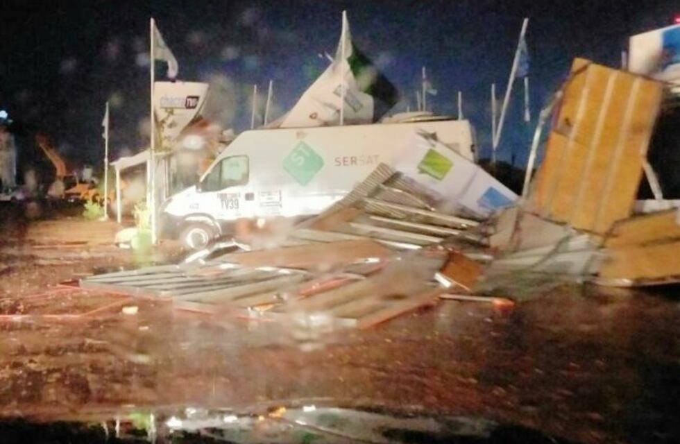 El temporal provocó serios destrozos en el predio de Expoagro