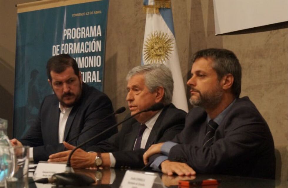 Darán cursos para 1.800 desempleados en institutos militares