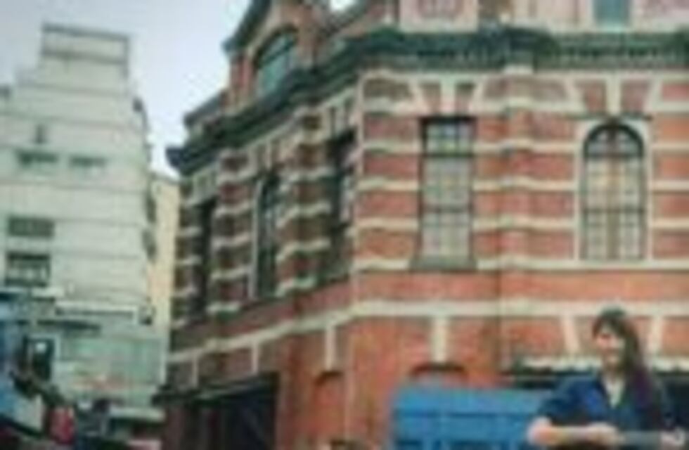 Filmaron un videoclip y sin querer registraron un suicidio