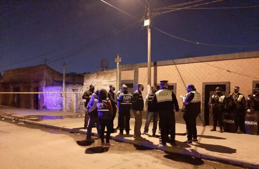 Mataron de un disparo en la cabeza a una mujer en "La Bombilla"