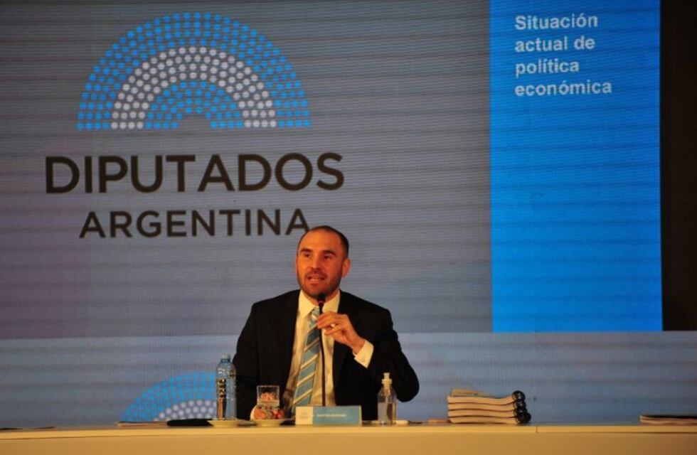 Para evitar nuevas crisis de deuda, el proyecto de Guzmán establece que el Congreso deberá aprobar los acuerdos con el FMI