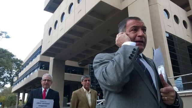 Luis Juez, tras presentar la denuncia en los Tribunales Federales de Córdoba.