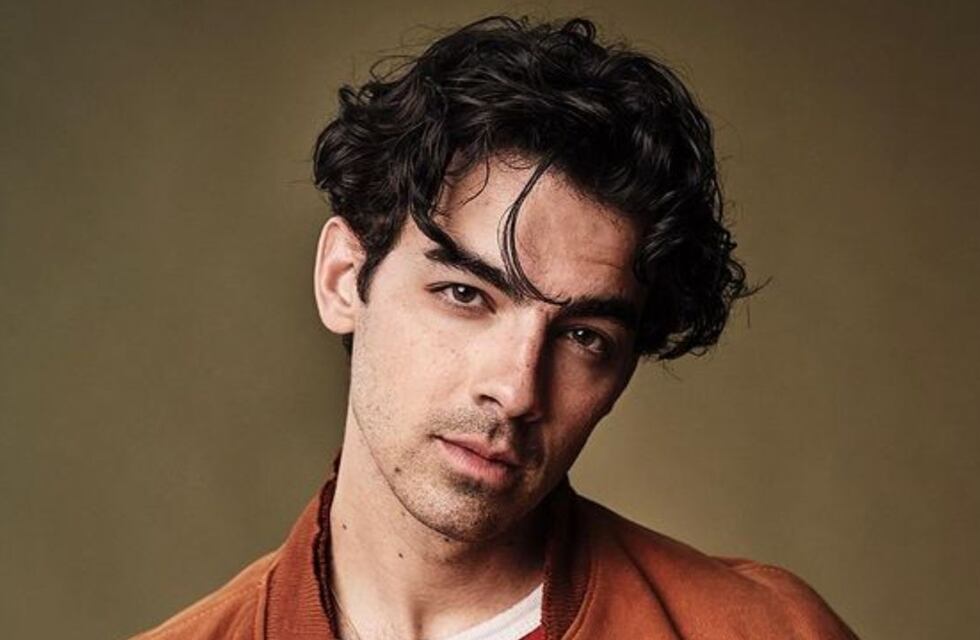 Se acabó el misterio: Joe Jonas reveló cuál de los Jonas Brothers es el mejor dotado