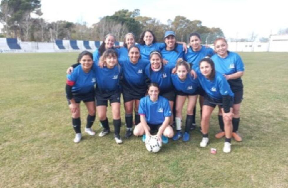 Fútbol Femenino: Base Naval comienza su participación en el torneo “Natty Petrosino”