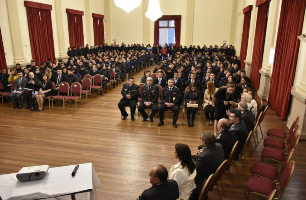 Capacitaron a policías de La Rioja en perspectiva de género