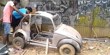 Badu en proceso de arreglar el famoso VW \