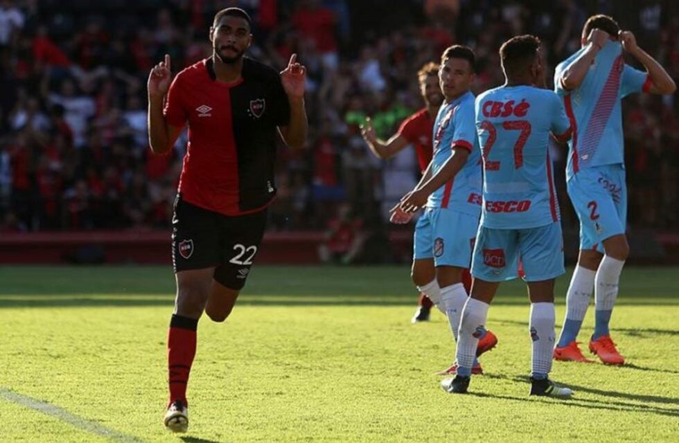 Newell's recibirá un millón y medio de dólares por las ventas de Elías y Varela