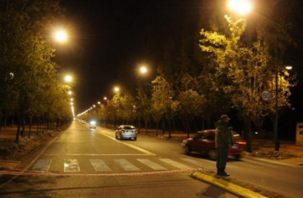 Estaba armado y transitaba en una moto robada, pero fue detenido en el Parque