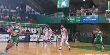 Liga Nacional de Básquet: Olímpico cayó en su visita a Ferro Carril Oeste (Foto: Twitter @ferrobasquetok)