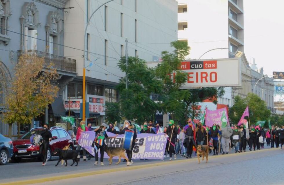 Se realizó la marcha #NiUnaMenos en San Francisco