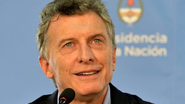 DYN30, PARANu00c1, 19/04/2017, EL PRESIDENTE MAURICIO MACRI OFRECIu00d3 UNA CONFERENCIA DE PRENSA EN EL AEROPUERTO DE ESTA CIUDAD AL Tu00c9RMINO DE LA VISITA QUE REALIZu00d3 A UN LABORATORIO Y A UNA Fu00c1BRICA. nFOTO:DYN/PRESIDENCIA.