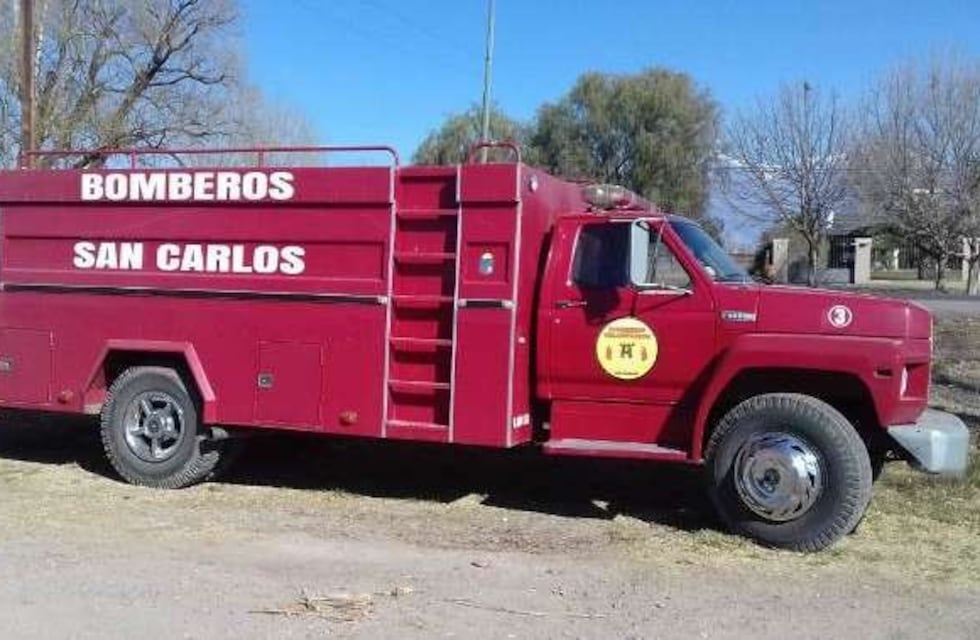 Se rompió el camión de los bomberos de San Carlos y piden ayuda para repararlo