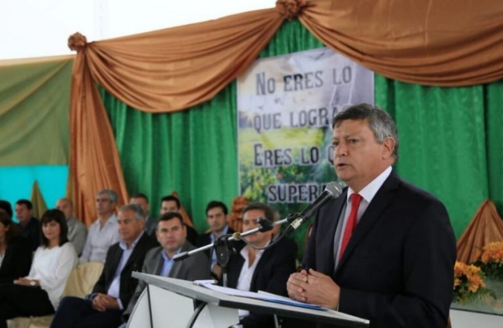Domingo Peppo participó del acto por el 73º aniversario de Pampa Almirón