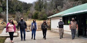 Arabela Carreras visitó Villa Mascardi tras las marchas contra la toma de tierras