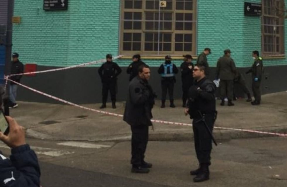 Un joven fue asesinado de un balazo en Barracas y por el hecho fue detenido un bombero