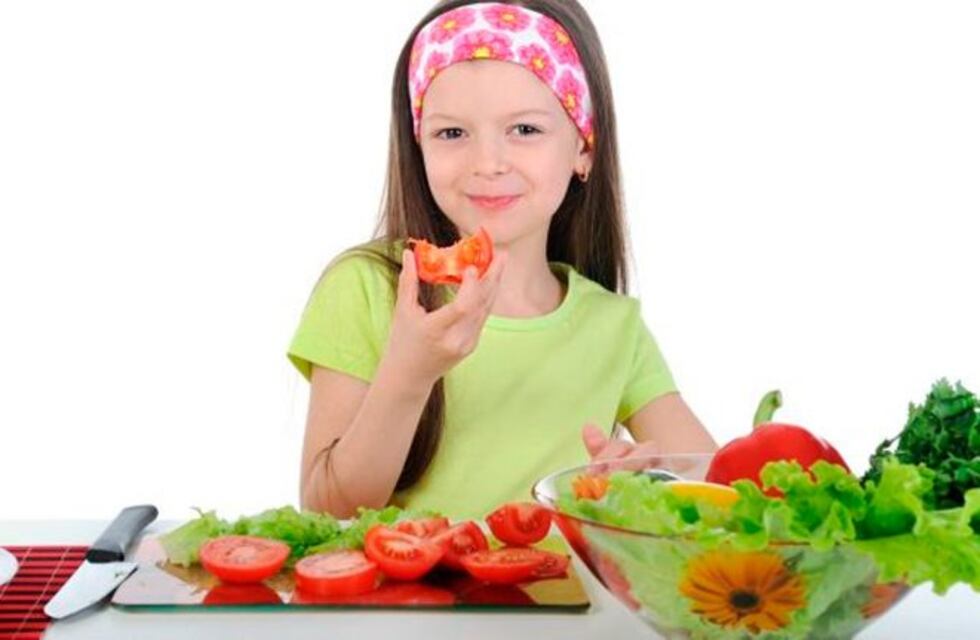 Con este truco que se volvió viral una madre consigue que sus hijos coman los vegetales