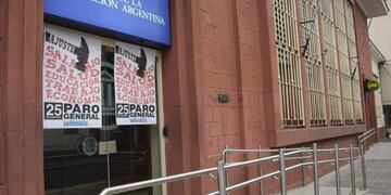 Alto acatamiento al Paro General en Corrientes\u002E (Foto: El Litoral)