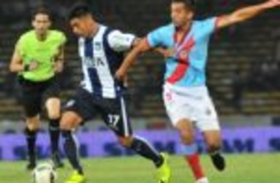 Talleres no pudo con Arsenal y debió conformarse con un empate