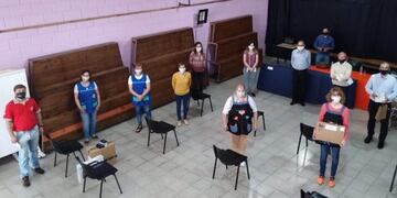 Calvo entregó ayuda a María Juana