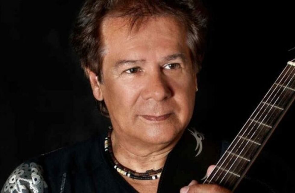 Víctor Heredia: "Sigo siendo el mismo artista que cuando empecé"