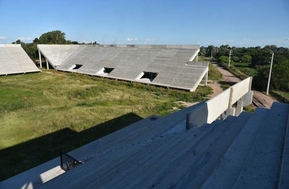 Gritti cruzó las acusaciones por las medidas del Estadio Único