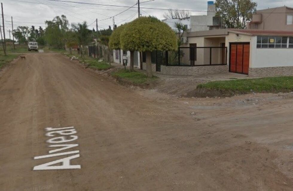 Vecinos atraparon a un ladrón que minutos antes había arrebatado un celular