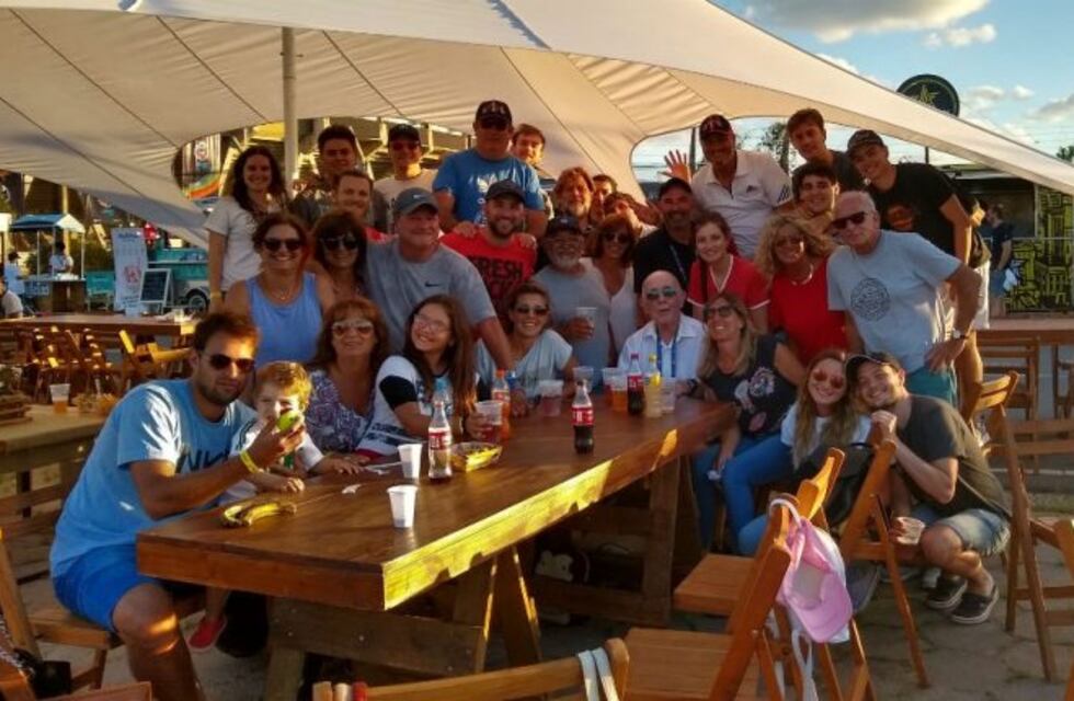 La familia de Pedro Cachin, un aguante multitudinario
