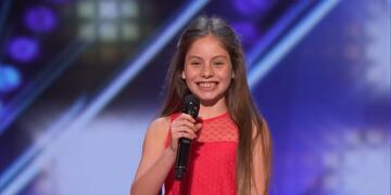 Tiene 10 años, cantó en "America's Got Talent 2019" y recibió una ovación de pie