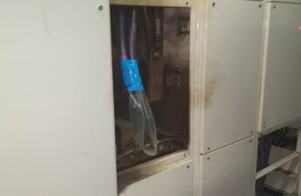 Explotó el tablero eléctrico general de Telefónica en Bahía: hay dos heridos